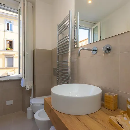 Apartamento Colosseum Holidays - San Giovanni In Laterano