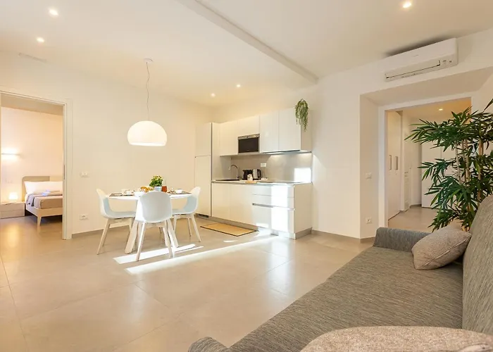 Colosseum Holidays - San Giovanni In Laterano *